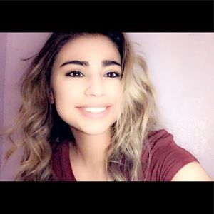 Meet your Posher, Kassandra